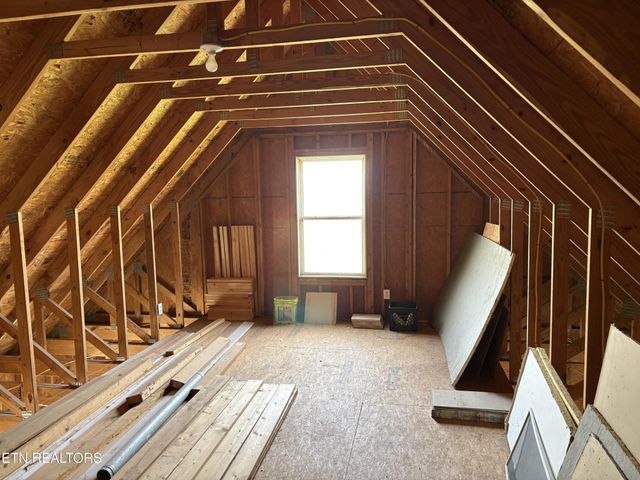 1032 Kendall Smith Rd, Pikeville, TN 37367