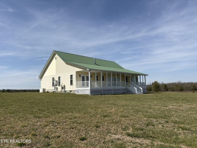 1032 Kendall Smith Rd, Pikeville, TN 37367