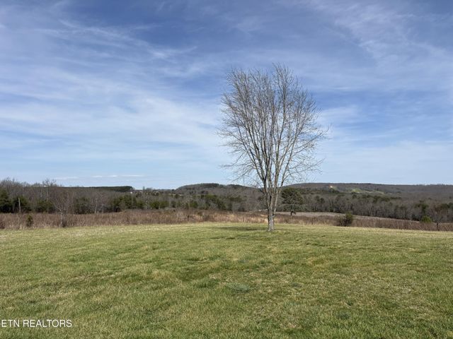 1032 Kendall Smith Rd, Pikeville, TN 37367