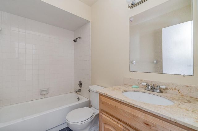 4651 SUMMERWIND DRIVE 26, Sarasota, FL 34234