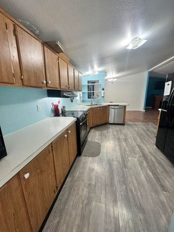 3950 Homedale Road UNIT 8, Klamath Falls, OR 97603