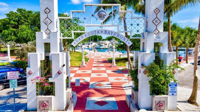 1751 6TH STREET, Sarasota, FL 34236