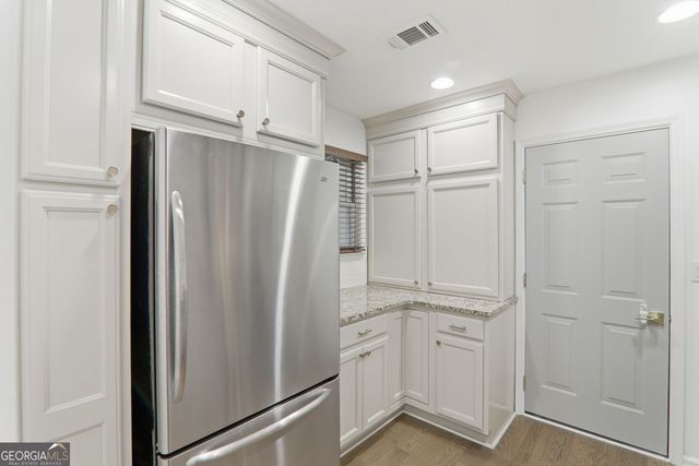 115 Great Oaks Lane, Roswell, GA 30075