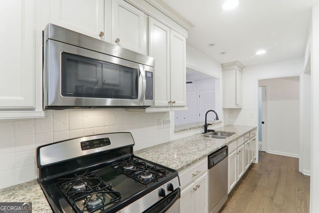 115 Great Oaks Lane, Roswell, GA 30075