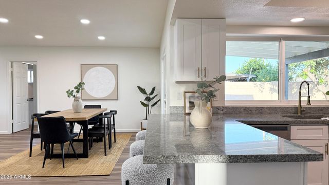 3517 E EL MORO Avenue, Mesa, AZ 85204