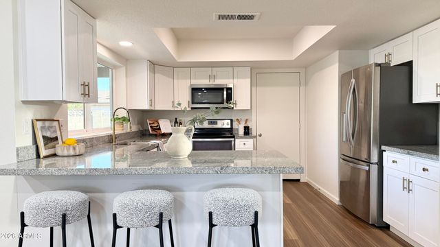 3517 E EL MORO Avenue, Mesa, AZ 85204