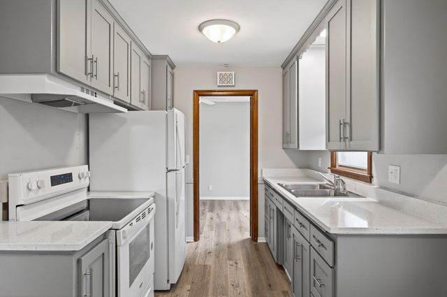 11241 Norway Street NW, Coon Rapids, MN 55448