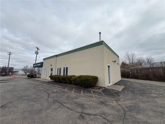 2010 Eggert Road, Amherst, NY 14226
