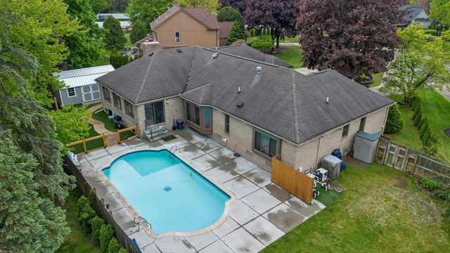 13825 Woodsett Court, Shelby Twp, MI 48315