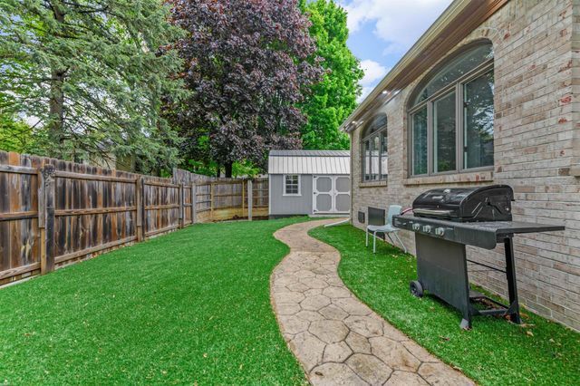 13825 Woodsett Court, Shelby Twp, MI 48315