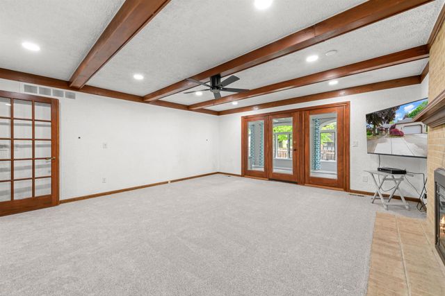 13825 Woodsett Court, Shelby Twp, MI 48315