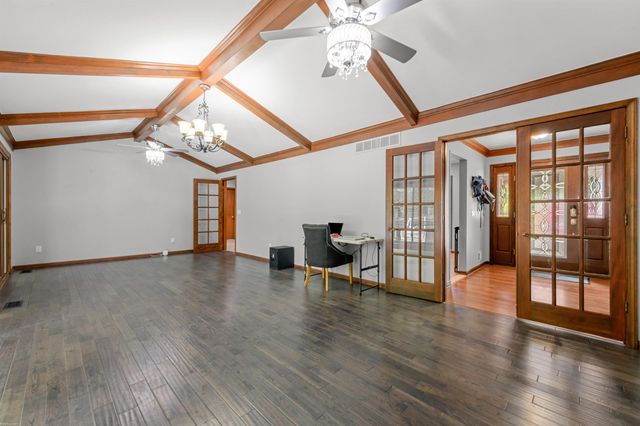 13825 Woodsett Court, Shelby Twp, MI 48315