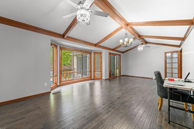 13825 Woodsett Court, Shelby Twp, MI 48315