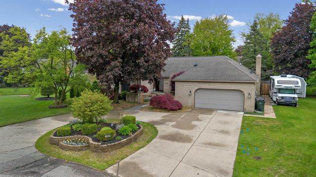 13825 Woodsett Court, Shelby Twp, MI 48315