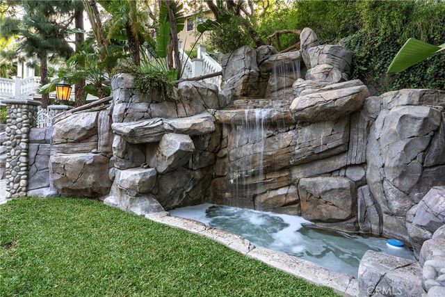 10761 Crawford Canyon, North Tustin, CA 92705