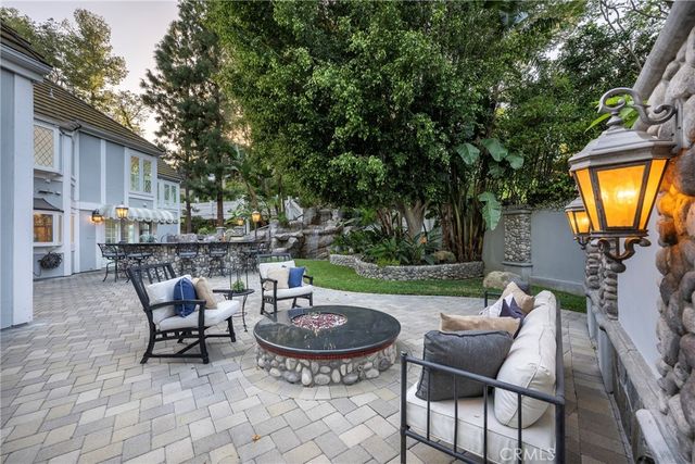 10761 Crawford Canyon, North Tustin, CA 92705