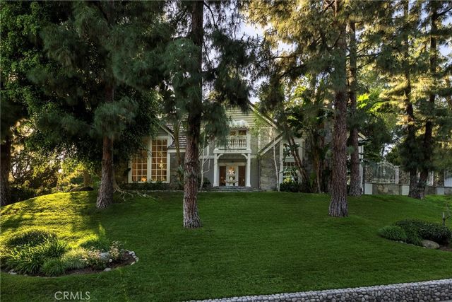 10761 Crawford Canyon, North Tustin, CA 92705