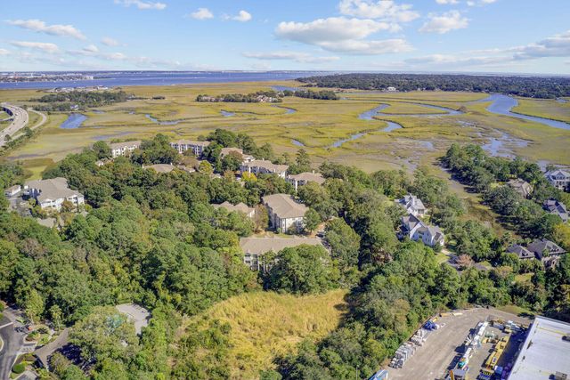 700 Daniel Ellis Drive 14103, Charleston, SC 29412