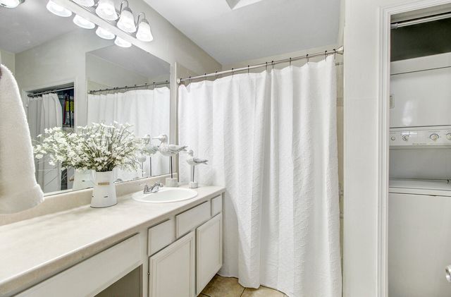 700 Daniel Ellis Drive 14103, Charleston, SC 29412