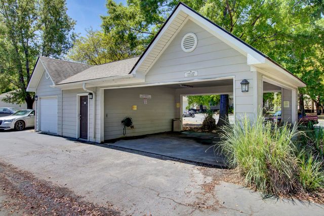 700 Daniel Ellis Drive 14103, Charleston, SC 29412