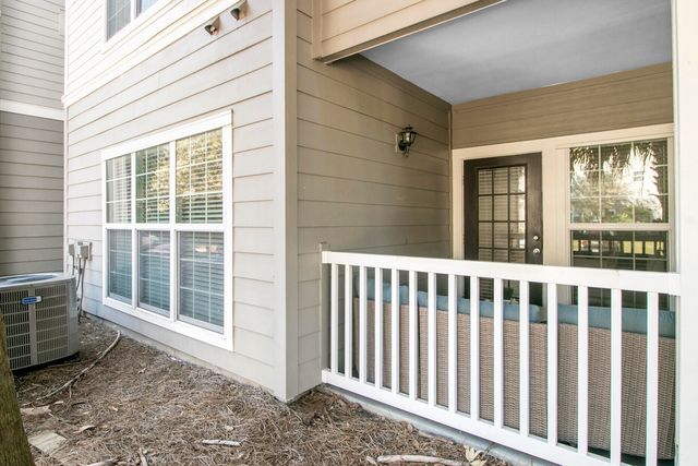 700 Daniel Ellis Drive 14103, Charleston, SC 29412