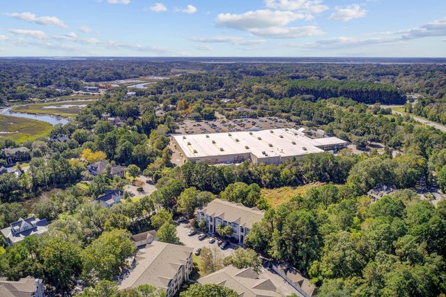 700 Daniel Ellis Drive 14103, Charleston, SC 29412