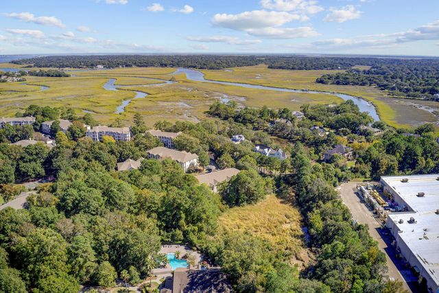 700 Daniel Ellis Drive 14103, Charleston, SC 29412