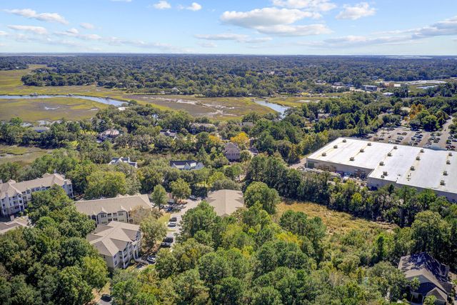 700 Daniel Ellis Drive 14103, Charleston, SC 29412