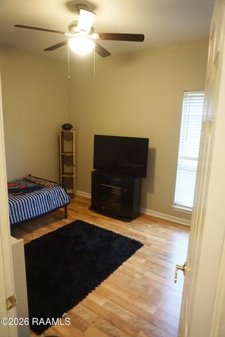 102 Doncaster Circle, Youngsville, LA 70592