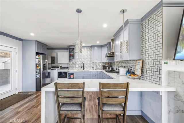14143 Terra Bella, Pacoima, CA 91331