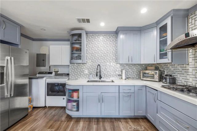 14143 Terra Bella, Pacoima, CA 91331