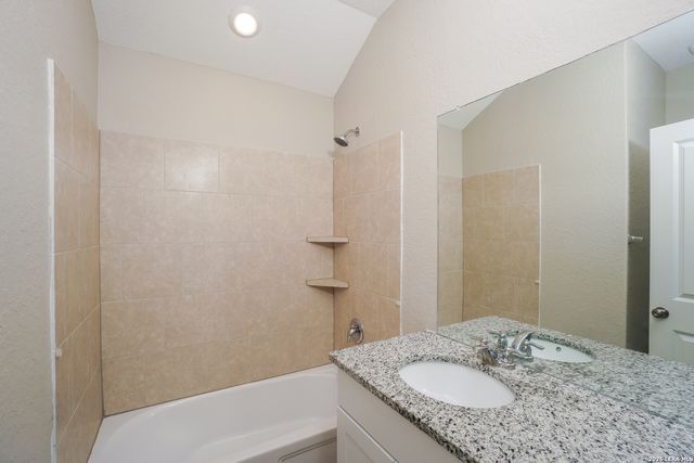 1252 Treehouse, New Braunfels, TX 78130