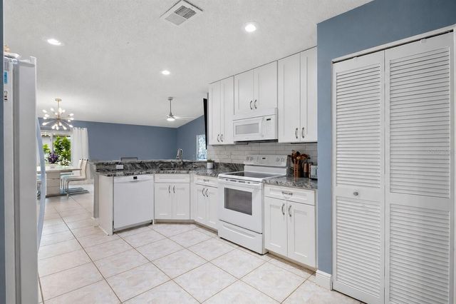 713 MANCHESTER WOODS DRIVE, Sun City Center, FL 33573