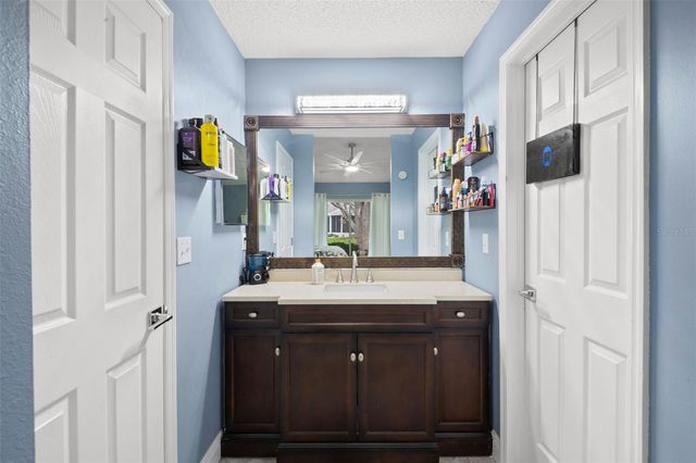 713 MANCHESTER WOODS DRIVE, Sun City Center, FL 33573