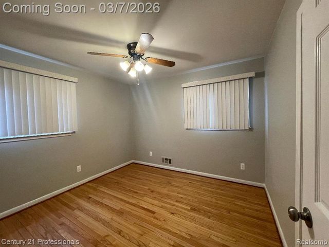 32912 Hees Street, Livonia, MI 48150