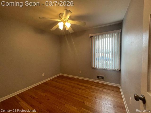 32912 Hees Street, Livonia, MI 48150