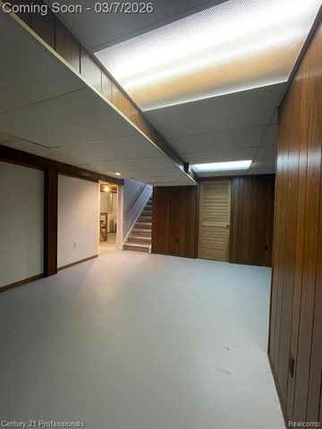 32912 Hees Street, Livonia, MI 48150