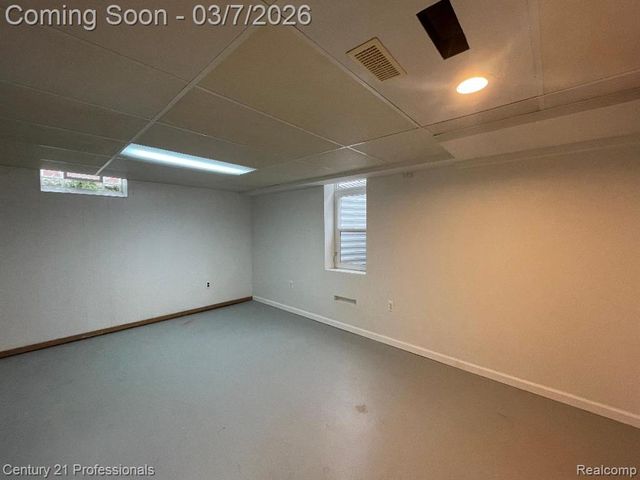 32912 Hees Street, Livonia, MI 48150