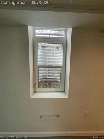 32912 Hees Street, Livonia, MI 48150