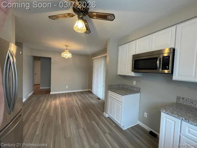 32912 Hees Street, Livonia, MI 48150