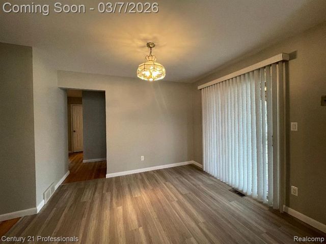 32912 Hees Street, Livonia, MI 48150