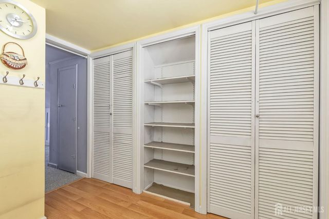 206 Plainfield Avenue, Edison, NJ 08817