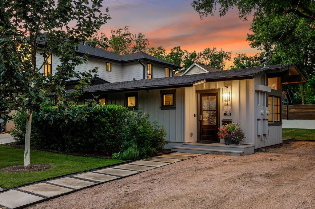 901 Wayside ST 2, Austin, TX 78703