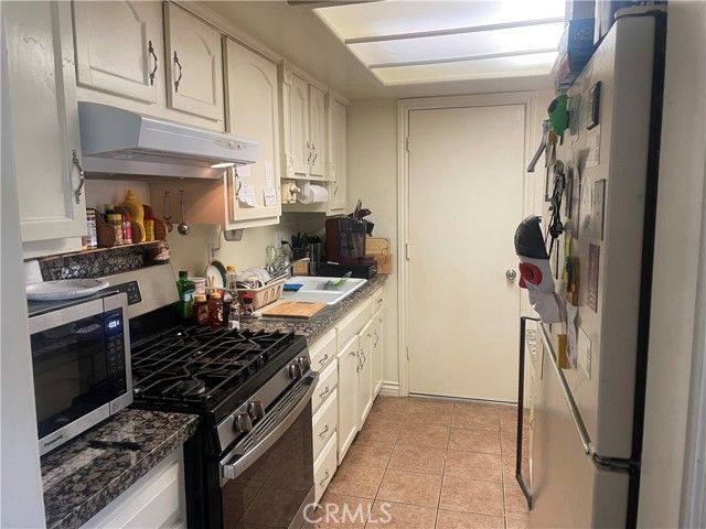 1728 Lark Ellen Dr., Paso Robles, CA 93446