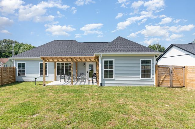3019 Easy Goer Ln, Greenbrier, TN 37073