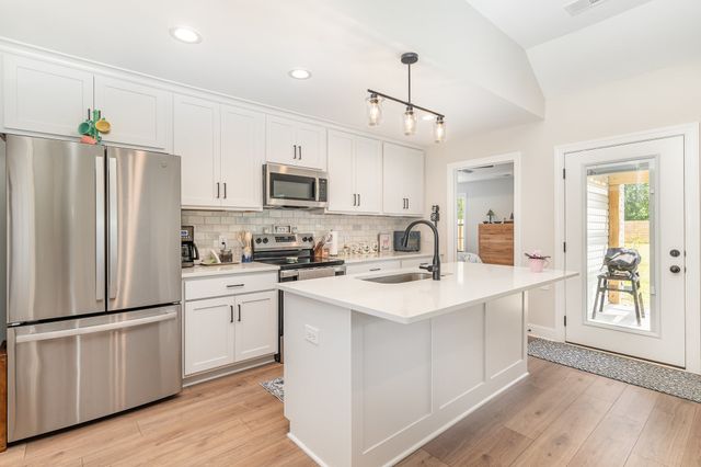 3019 Easy Goer Ln, Greenbrier, TN 37073