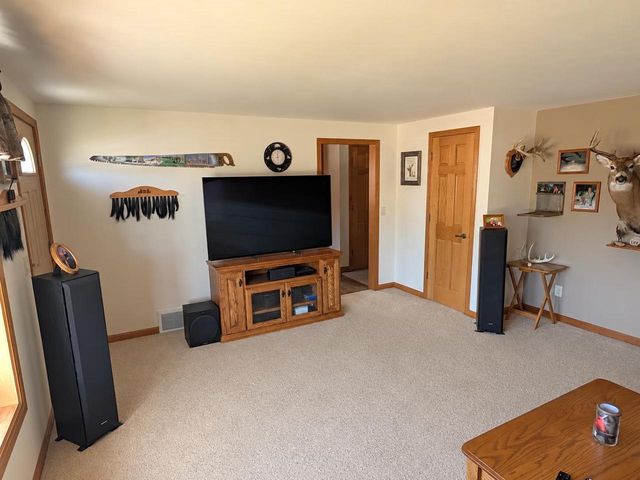 157 N LARK STREET, Oshkosh, WI 54902