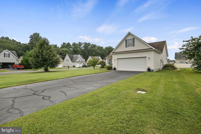 13 BURNING OAK DR, Felton, DE 19943