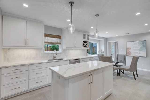 1618 Hillendahl Boulevard, Houston, TX 77055