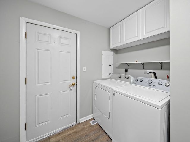 415 Tennyson Road, Bartlett, IL 60103